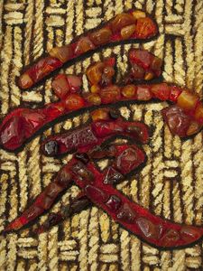 Панно с иероглифами «Любовь»